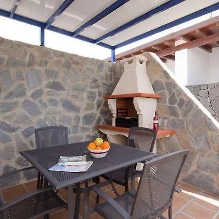 Playa Blanca Sleeps 6 Pool Wifi *